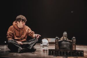 Praga 1941 Escena 1 Raúl Pulido (Foto-Ilde Sandrin)